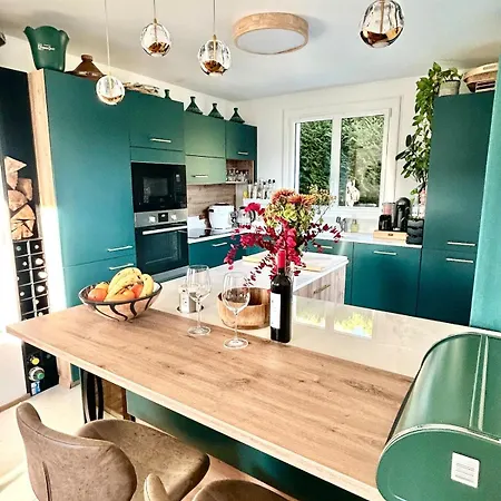 Maison Vue Avec Jardin 5min A Pied Du Villa