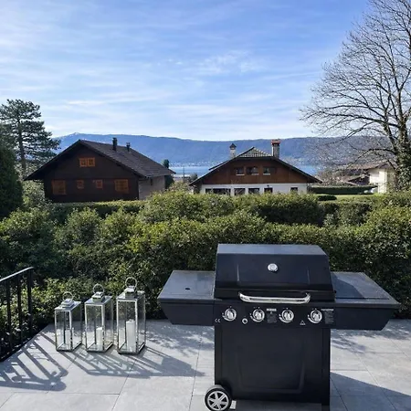 Villa Maison Vue Avec Jardin 5min A Pied Du Veyrier-du-Lac